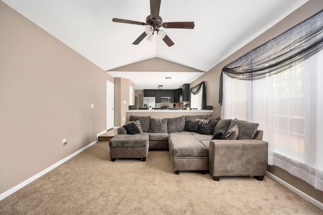100 SURREY DR, Ruther Glen, VA 22546