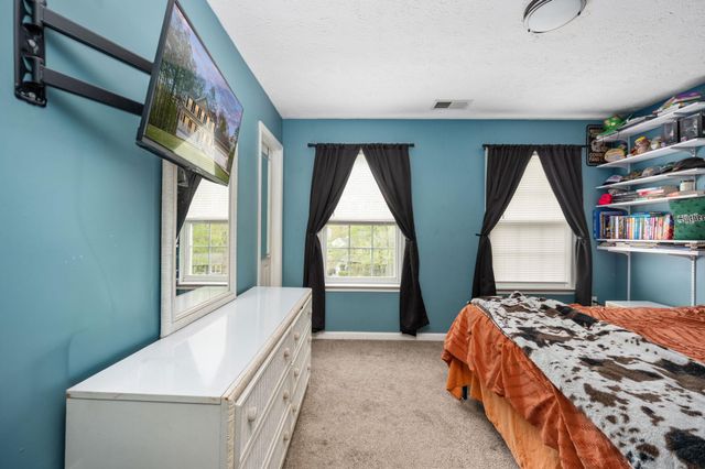 100 SURREY DR, Ruther Glen, VA 22546