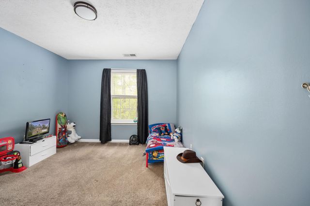 100 SURREY DR, Ruther Glen, VA 22546