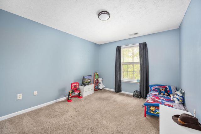 100 SURREY DR, Ruther Glen, VA 22546