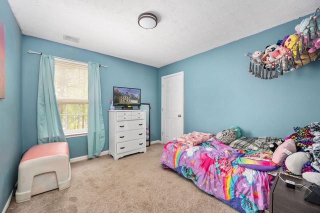 100 SURREY DR, Ruther Glen, VA 22546