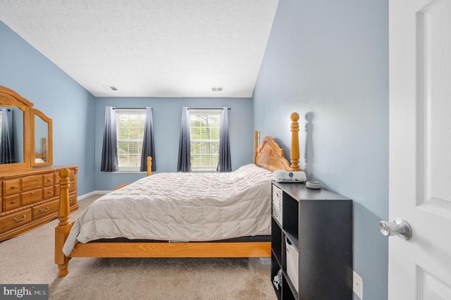 100 SURREY DR, Ruther Glen, VA 22546