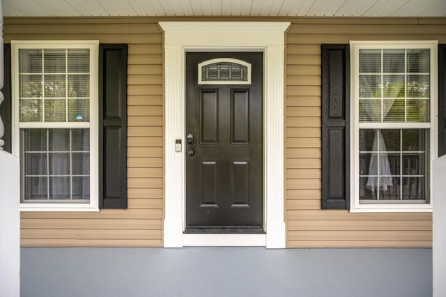 100 SURREY DR, Ruther Glen, VA 22546