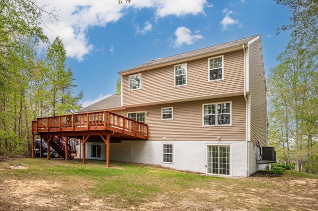 100 SURREY DR, Ruther Glen, VA 22546