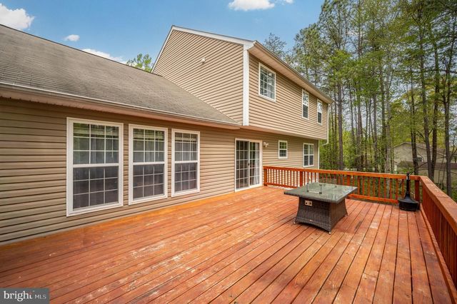 100 SURREY DR, Ruther Glen, VA 22546