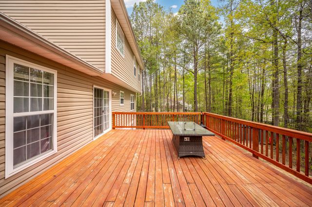 100 SURREY DR, Ruther Glen, VA 22546