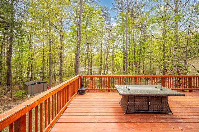 100 SURREY DR, Ruther Glen, VA 22546