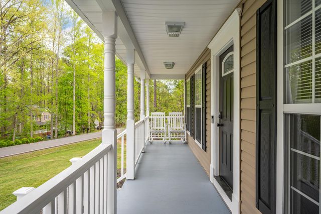 100 SURREY DR, Ruther Glen, VA 22546