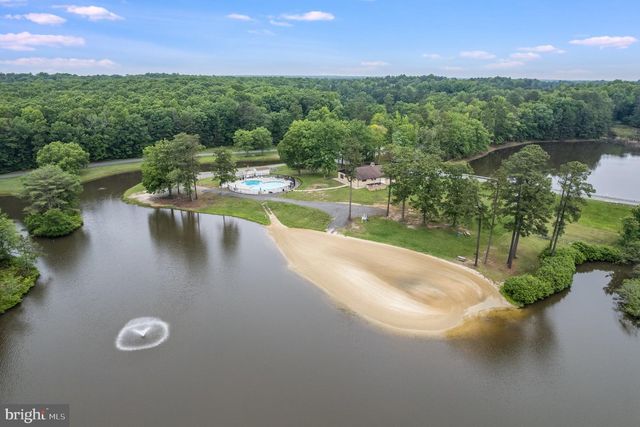 100 SURREY DR, Ruther Glen, VA 22546
