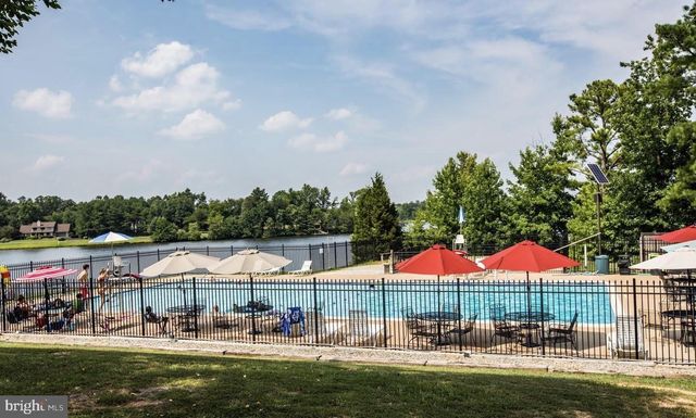 100 SURREY DR, Ruther Glen, VA 22546