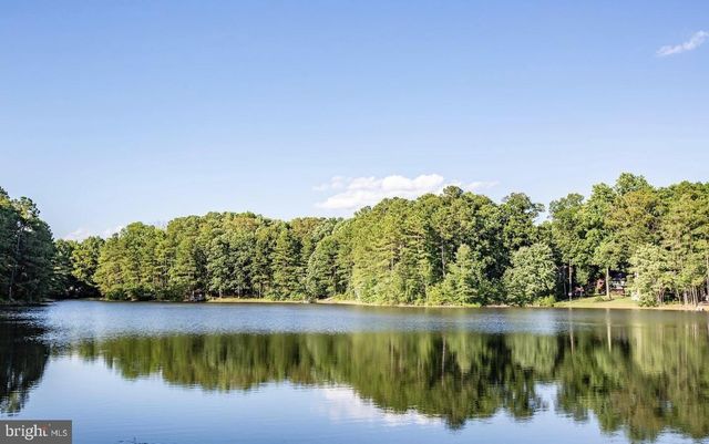 100 SURREY DR, Ruther Glen, VA 22546