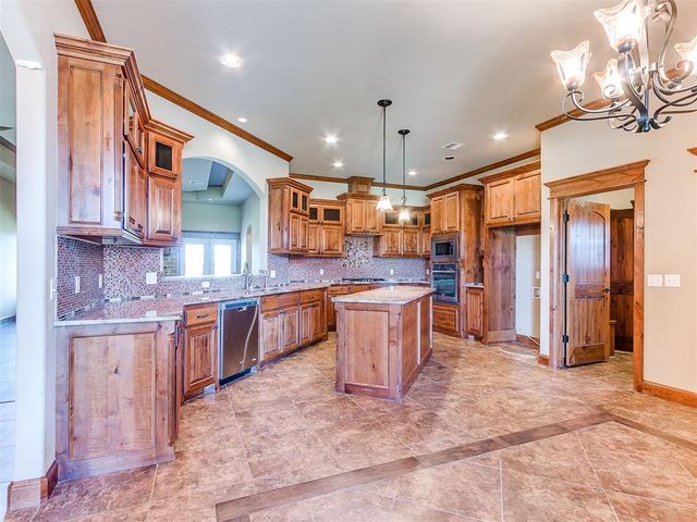 1131 Antler Ridge, Tuttle, OK 73089