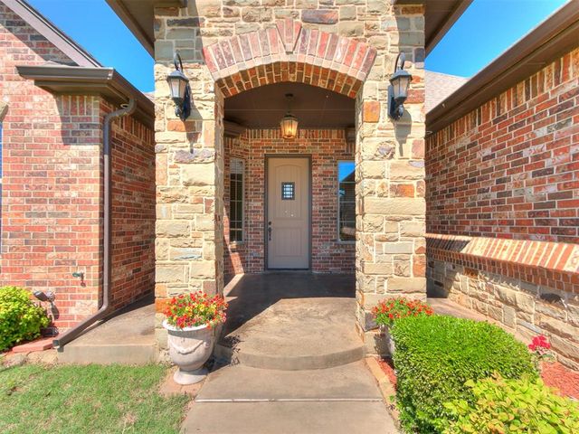 1131 Antler Ridge, Tuttle, OK 73089