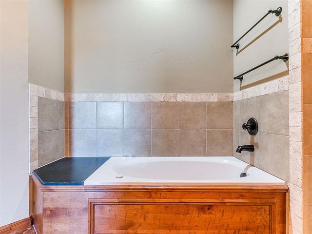 1131 Antler Ridge, Tuttle, OK 73089