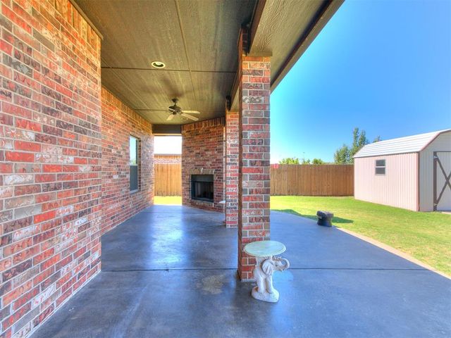 1131 Antler Ridge, Tuttle, OK 73089