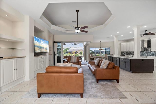 1020 VIA FORMIA, Punta Gorda, FL 33950