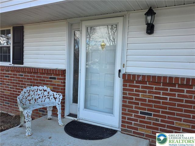 1690 Beech Lane, Macungie Boro, PA 18062