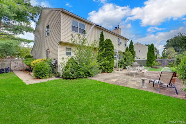 1453 7th Street, West Babylon, NY 11704