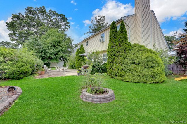 1453 7th Street, West Babylon, NY 11704