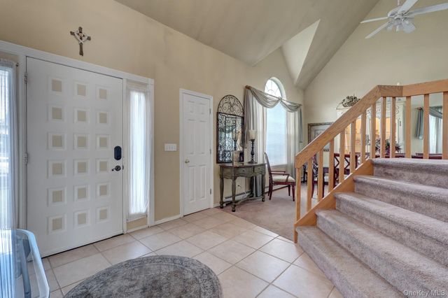 1453 7th Street, West Babylon, NY 11704