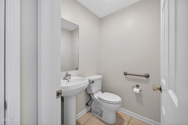 108 Harvard Road, Colonie, NY 12189