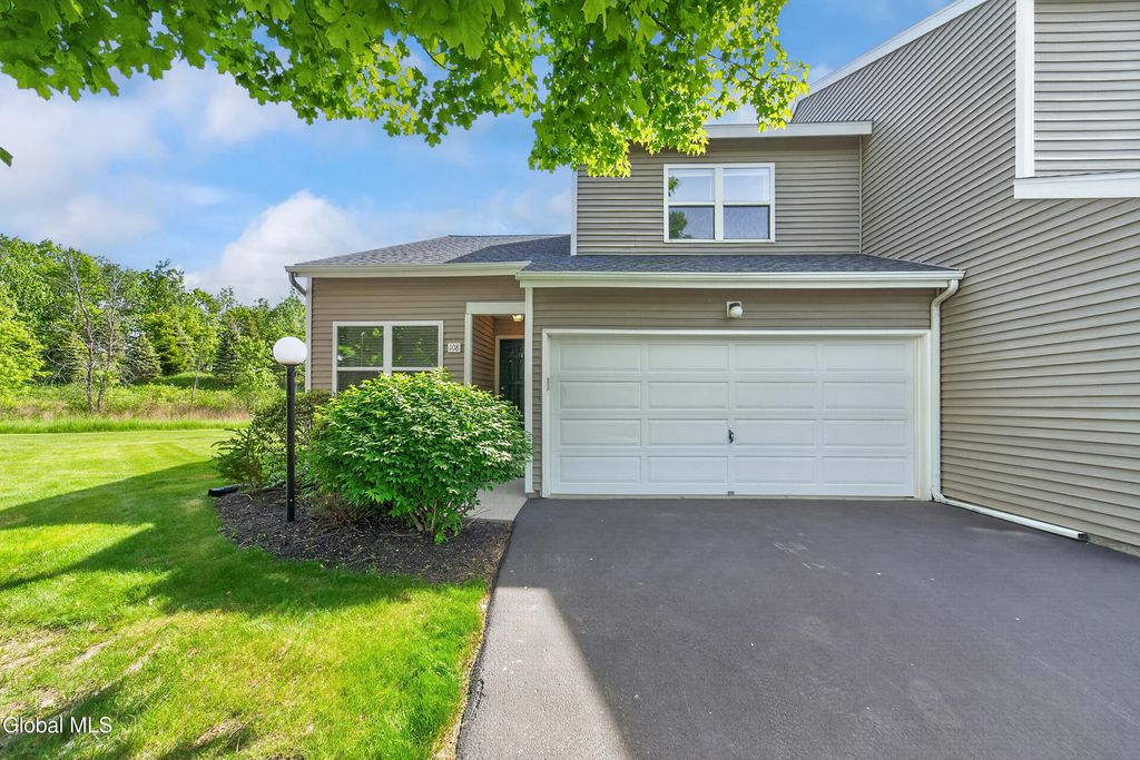 108 Harvard Road, Colonie, NY 12189