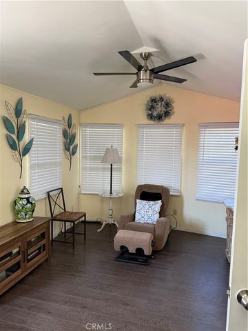 1660 Whittier Ave 4, Costa Mesa, CA 92627