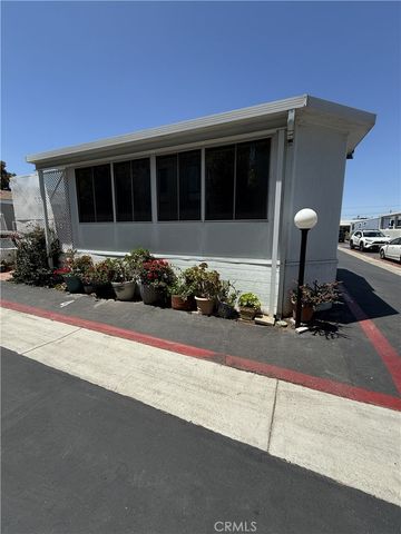 1660 Whittier Ave 4, Costa Mesa, CA 92627