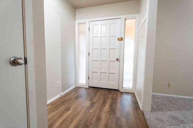 123 Granada, Universal City, TX 78148