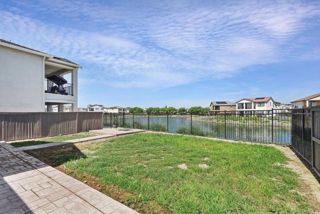 10362 Baldy Dr, Stockton, CA 95219