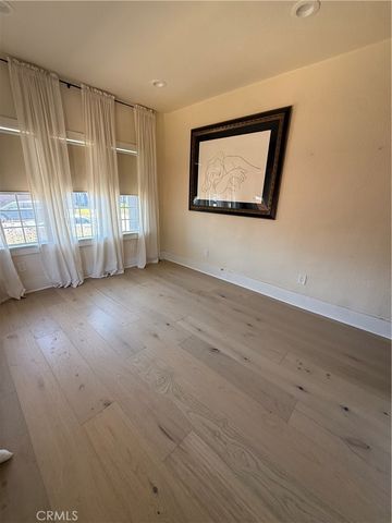 2255 W 29th St, Los Angeles, CA 90018