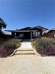 2255 W 29th St, Los Angeles, CA 90018