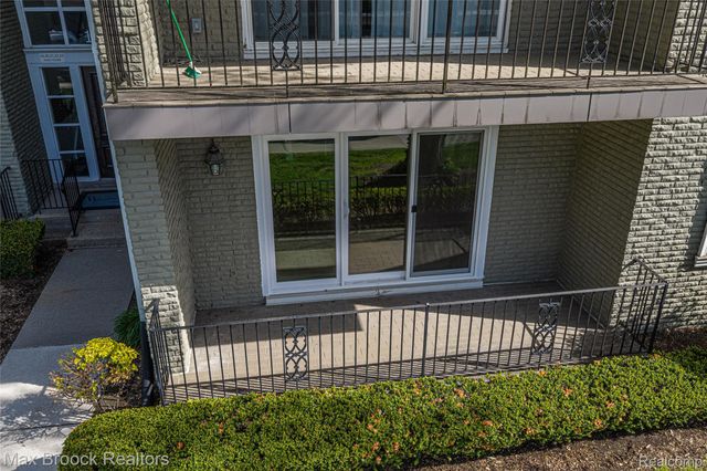 1111 N Old Woodward Avenue 23, Birmingham, MI 48009