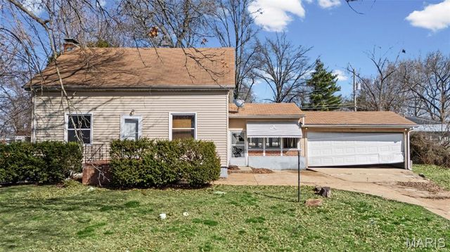 8621 Martony Lane, Berkeley, MO 63134