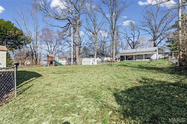 8621 Martony Lane, Berkeley, MO 63134