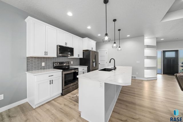 6101 W 54th N St Street, Sioux Falls, SD 57107