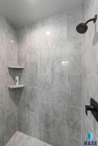 6101 W 54th N St Street, Sioux Falls, SD 57107