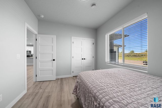 6101 W 54th N St Street, Sioux Falls, SD 57107