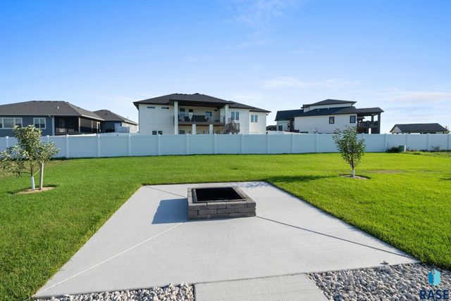 6101 W 54th N St Street, Sioux Falls, SD 57107