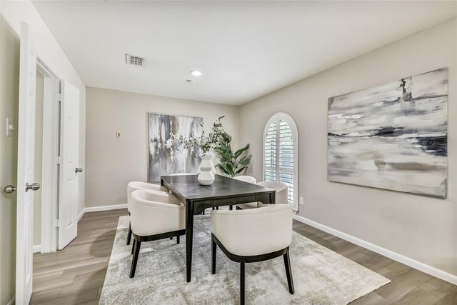 7522 Deep Forest Drive, Houston, TX 77088