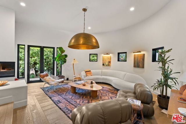 2065 Watsonia Terrace, Los Angeles, CA 90068