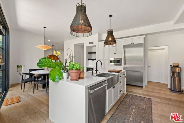 2065 Watsonia Terrace, Los Angeles, CA 90068