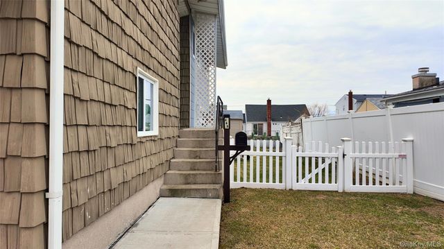 468 Nassau Avenue, Freeport, NY 11520