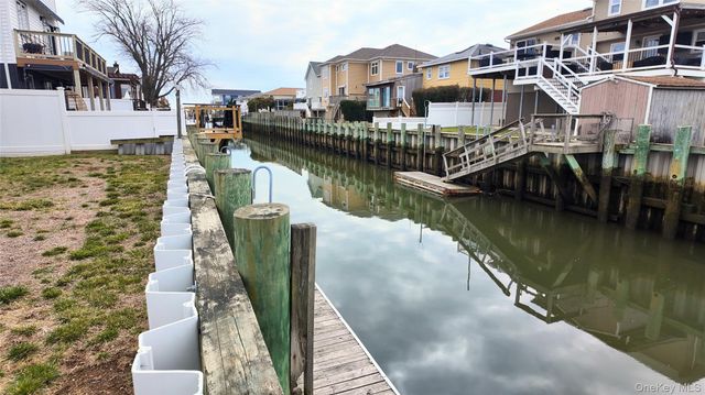 468 Nassau Avenue, Freeport, NY 11520