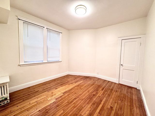 28 Sidlaw Rd 2, Boston, MA 02135
