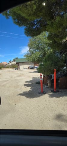 308 E Avenue R8, Palmdale, CA 93550