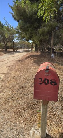 308 E Avenue R8, Palmdale, CA 93550