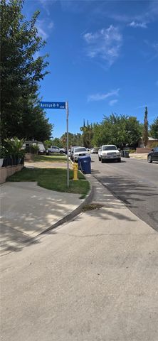 308 E Avenue R8, Palmdale, CA 93550