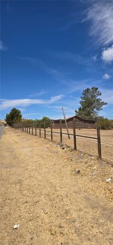 308 E Avenue R8, Palmdale, CA 93550