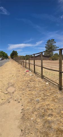 308 E Avenue R8, Palmdale, CA 93550